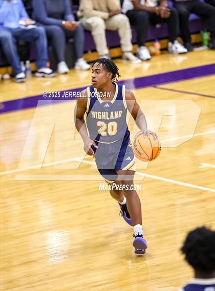 Thumbnail 1 in Millbrook vs Highland (John Wall Holiday Invitational) photogallery.