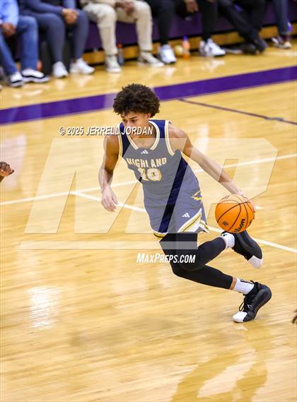 Thumbnail 3 in Millbrook vs Highland (John Wall Holiday Invitational) photogallery.