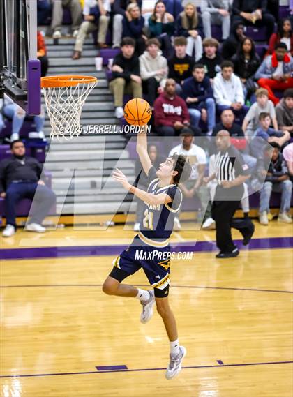 Thumbnail 3 in Millbrook vs Highland (John Wall Holiday Invitational) photogallery.