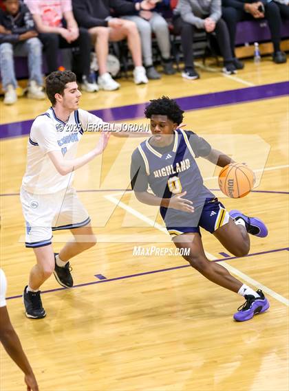 Thumbnail 3 in Millbrook vs Highland (John Wall Holiday Invitational) photogallery.