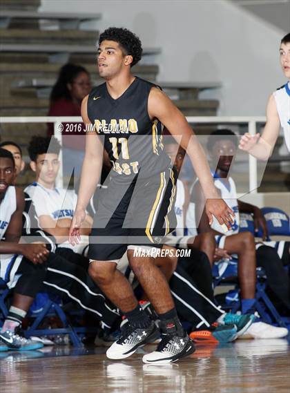 Thumbnail 3 in Westside vs. Plano East (McDonald's Texas Invitational) photogallery.