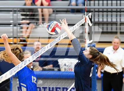 Thumbnail 1 in Bell @ Weatherford photogallery.