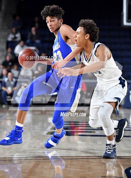 Thumbnail 3 in Chino Hills vs. Santa Margarita (CIF SS DIV 1 Final) photogallery.