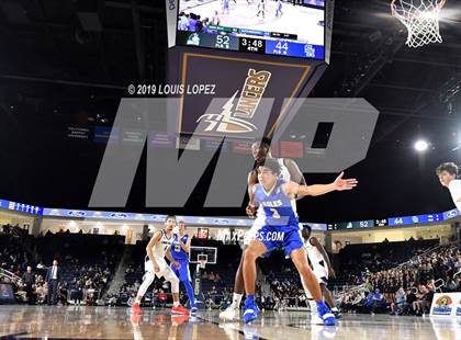 Thumbnail 2 in Chino Hills vs. Santa Margarita (CIF SS DIV 1 Final) photogallery.