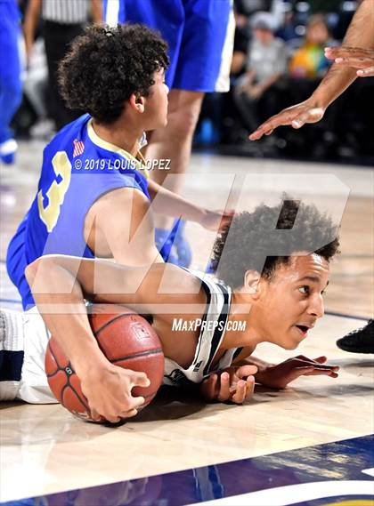 Thumbnail 2 in Chino Hills vs. Santa Margarita (CIF SS DIV 1 Final) photogallery.