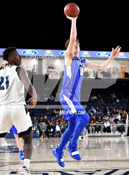 Thumbnail 1 in Chino Hills vs. Santa Margarita (CIF SS DIV 1 Final) photogallery.