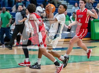 Thumbnail 2 in Overland vs Regis Jesuit photogallery.