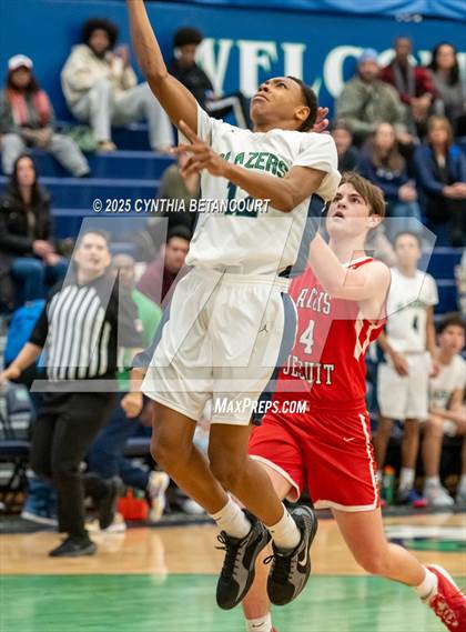 Thumbnail 3 in Overland vs Regis Jesuit photogallery.