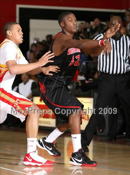 Thumbnail 1 in Taft vs. Westchester (Tip-Off Classic) photogallery.