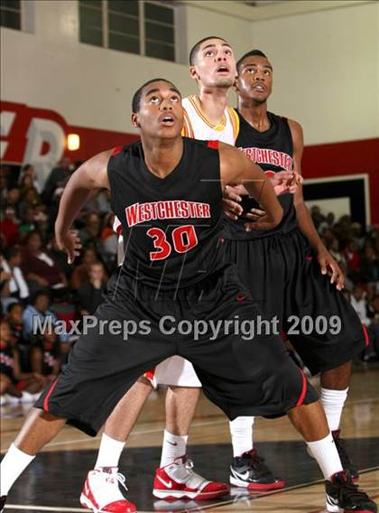Thumbnail 1 in Taft vs. Westchester (Tip-Off Classic) photogallery.