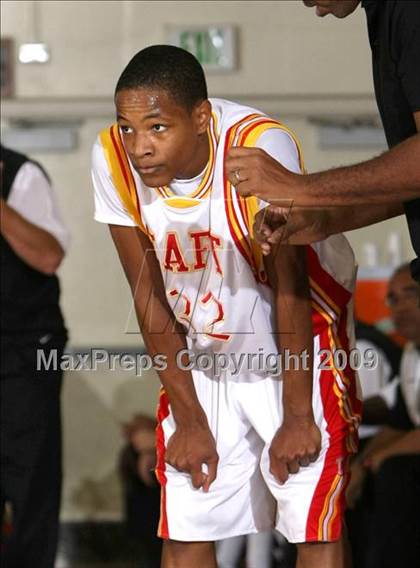 Thumbnail 1 in Taft vs. Westchester (Tip-Off Classic) photogallery.