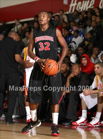 Thumbnail 1 in Taft vs. Westchester (Tip-Off Classic) photogallery.