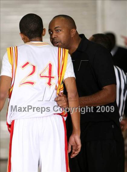 Thumbnail 3 in Taft vs. Westchester (Tip-Off Classic) photogallery.