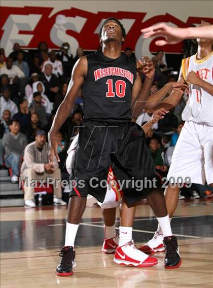 Thumbnail 1 in Taft vs. Westchester (Tip-Off Classic) photogallery.
