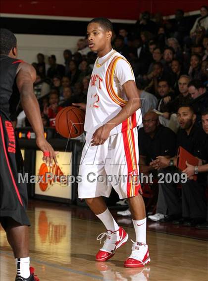 Thumbnail 2 in Taft vs. Westchester (Tip-Off Classic) photogallery.