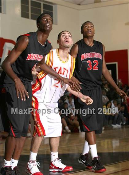 Thumbnail 3 in Taft vs. Westchester (Tip-Off Classic) photogallery.