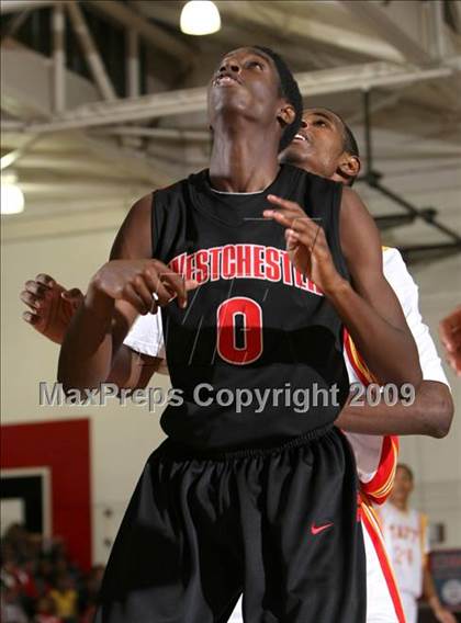 Thumbnail 2 in Taft vs. Westchester (Tip-Off Classic) photogallery.