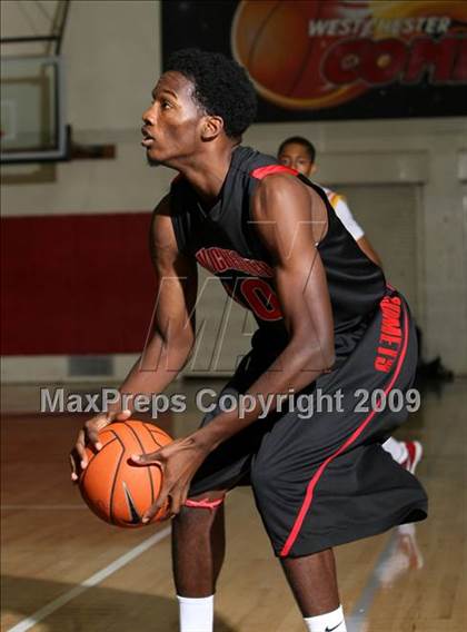 Thumbnail 3 in Taft vs. Westchester (Tip-Off Classic) photogallery.