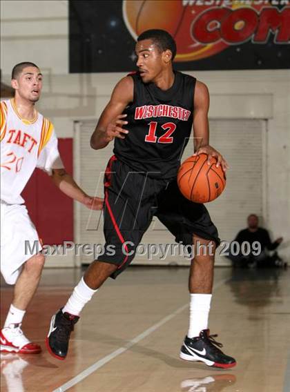 Thumbnail 3 in Taft vs. Westchester (Tip-Off Classic) photogallery.