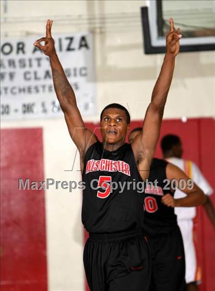 Thumbnail 3 in Taft vs. Westchester (Tip-Off Classic) photogallery.