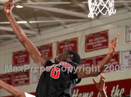 Thumbnail 2 in Taft vs. Westchester (Tip-Off Classic) photogallery.