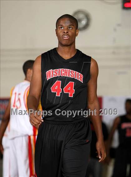 Thumbnail 3 in Taft vs. Westchester (Tip-Off Classic) photogallery.