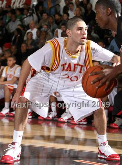 Thumbnail 2 in Taft vs. Westchester (Tip-Off Classic) photogallery.
