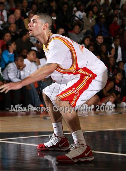 Thumbnail 1 in Taft vs. Westchester (Tip-Off Classic) photogallery.
