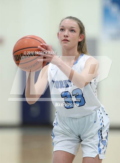 Thumbnail 2 in Hayfield @ Yorktown photogallery.