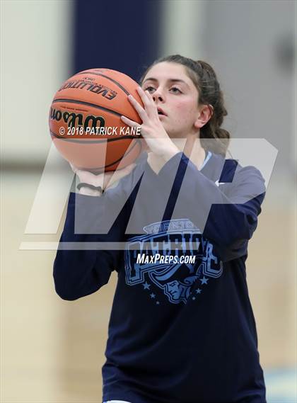 Thumbnail 1 in Hayfield @ Yorktown photogallery.