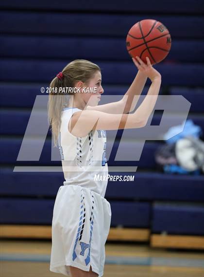 Thumbnail 1 in Hayfield @ Yorktown photogallery.