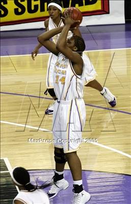 Thumbnail 3 in Canyon Springs vs. Oakland Tech (State D1 Final)#2 photogallery.