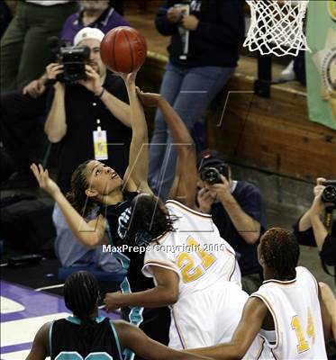 Thumbnail 2 in Canyon Springs vs. Oakland Tech (State D1 Final)#2 photogallery.