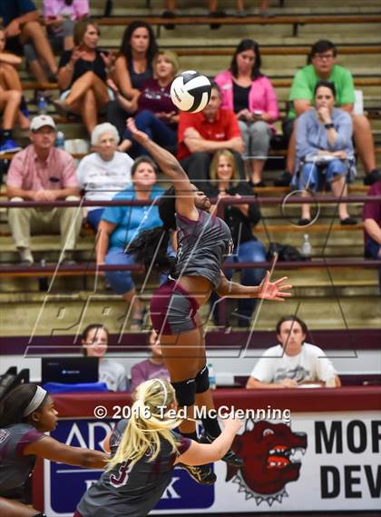 Thumbnail 2 in Greenbrier @ Morrilton photogallery.