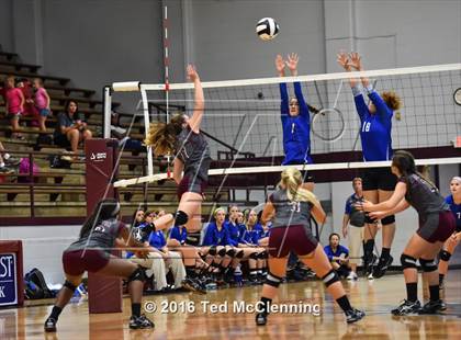 Thumbnail 3 in Greenbrier @ Morrilton photogallery.