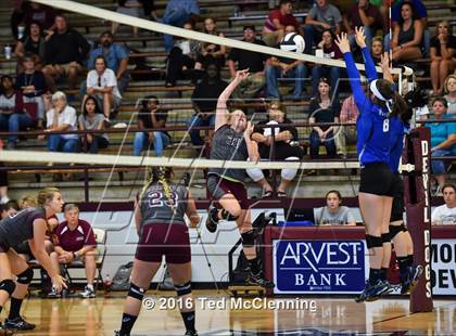 Thumbnail 2 in Greenbrier @ Morrilton photogallery.