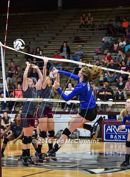 Thumbnail 3 in Greenbrier @ Morrilton photogallery.