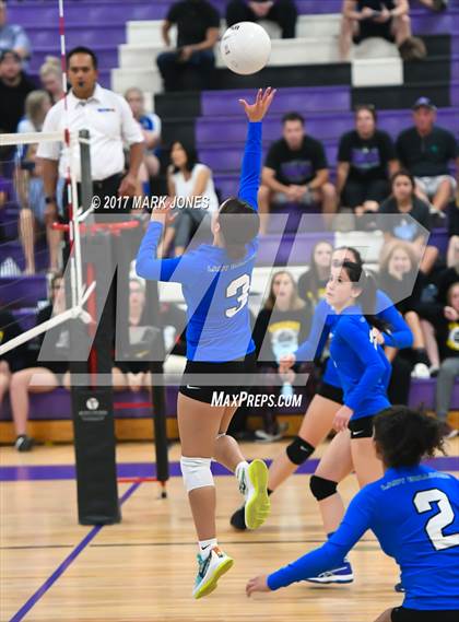 Thumbnail 3 in Kingman @ Northwest Christian photogallery.