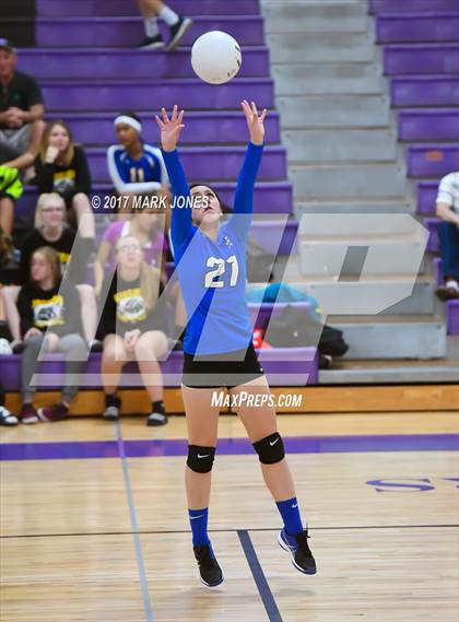 Thumbnail 3 in Kingman @ Northwest Christian photogallery.