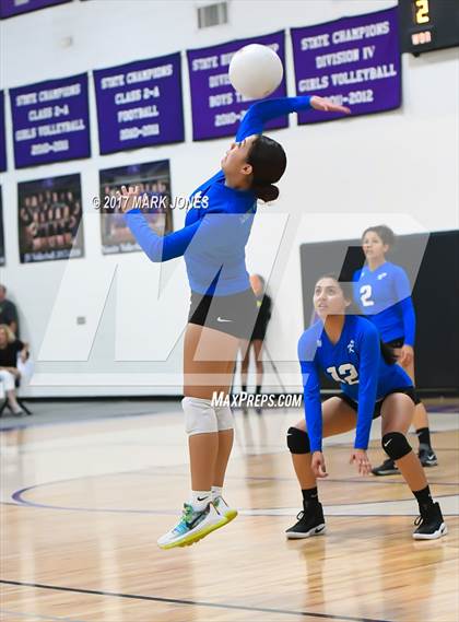Thumbnail 3 in Kingman @ Northwest Christian photogallery.