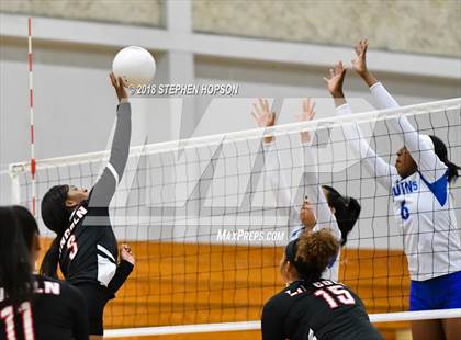 Thumbnail 3 in Lincoln @ Bear Creek photogallery.