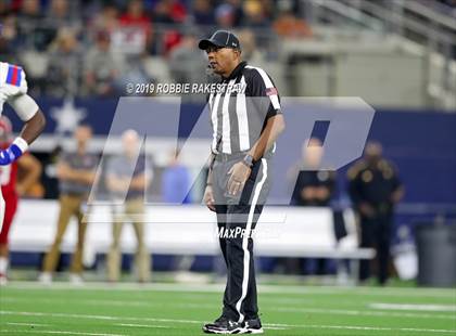 Thumbnail 3 in Duncanville vs. North Shore (UIL 6A Division 1 Final) photogallery.