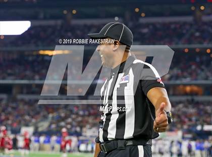 Thumbnail 3 in Duncanville vs. North Shore (UIL 6A Division 1 Final) photogallery.