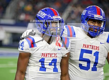 Thumbnail 2 in Duncanville vs. North Shore (UIL 6A Division 1 Final) photogallery.
