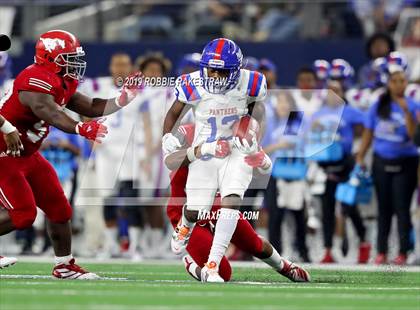 Thumbnail 2 in Duncanville vs. North Shore (UIL 6A Division 1 Final) photogallery.