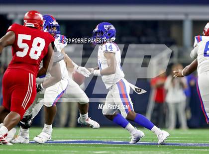 Thumbnail 3 in Duncanville vs. North Shore (UIL 6A Division 1 Final) photogallery.