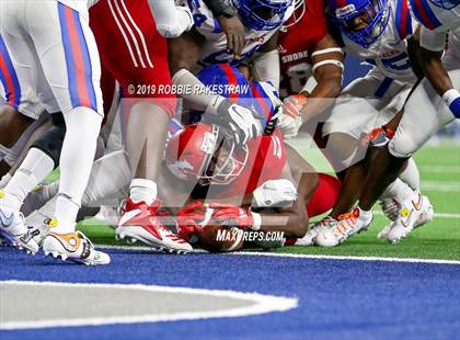 Thumbnail 3 in Duncanville vs. North Shore (UIL 6A Division 1 Final) photogallery.