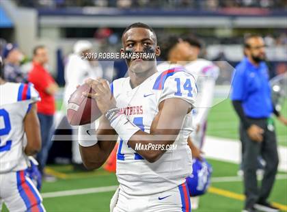 Thumbnail 1 in Duncanville vs. North Shore (UIL 6A Division 1 Final) photogallery.