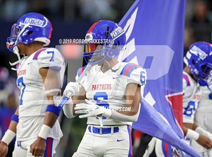 Thumbnail 3 in Duncanville vs. North Shore (UIL 6A Division 1 Final) photogallery.