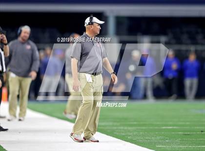 Thumbnail 3 in Duncanville vs. North Shore (UIL 6A Division 1 Final) photogallery.